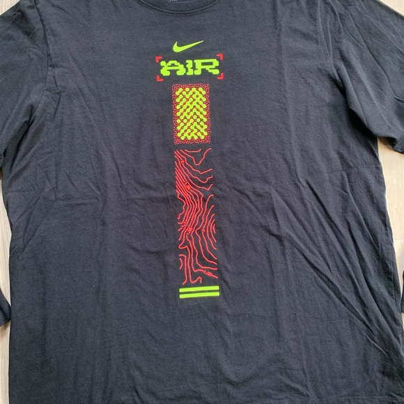 Nike Catching Air Long Sleeve T-shirt. Size 2XL. - Picture 5 of 9